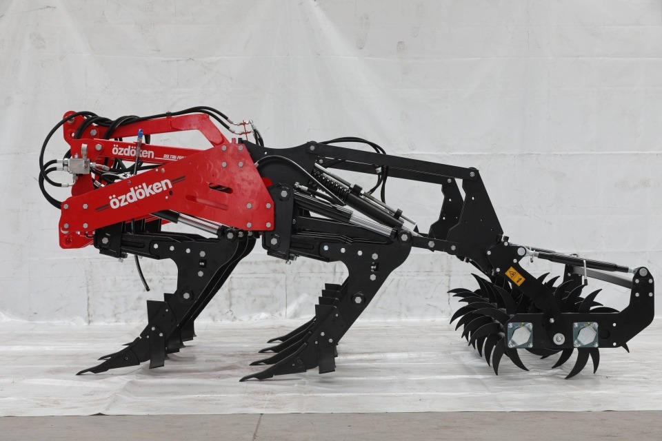 Pług dłutowy BOLTAN 560 Zabezpieczenie hydrauliczne  