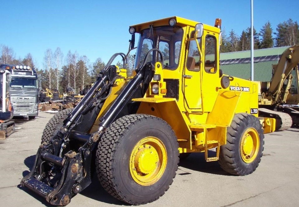 Ramka adaptacyjna "VOLVO BM"  - EURO/SMS